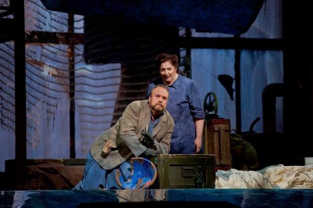 Die Frau ohne Schatten at the Metropolitan Opera with Johan Reuter (click image for Christine Goerke's website)