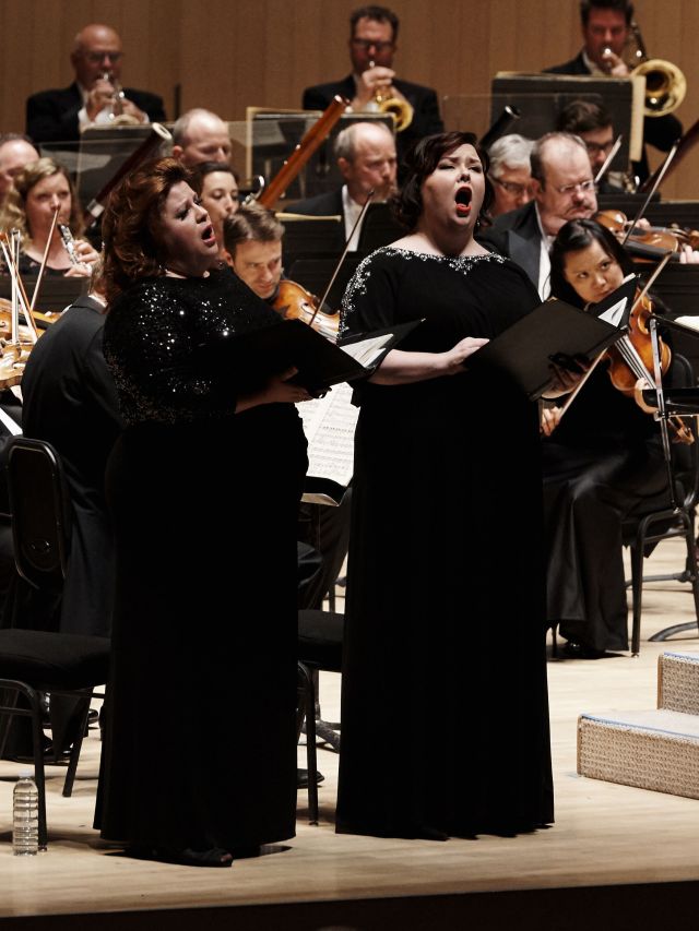 Amber Wagner and Jamie Barton, with the Toronto Symphony (Photo: Malcolm Cook)
