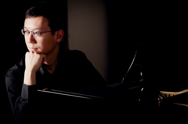 resized  Kevin_Lau_photo_by_Bo_Huang