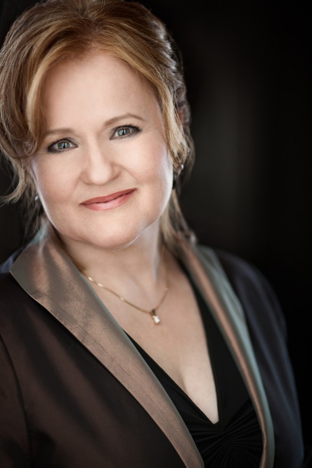 Tracy Dahl 02 - credit Dispeker Artists