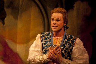 ColinAinsworth_by_BruceZinger-320x213