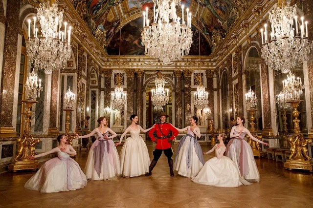 resized Versailles Tour 2018 (Photo by Bruce Zinger)